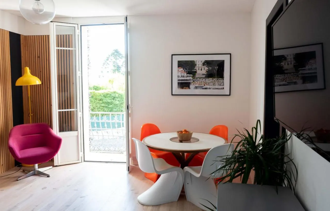 Modern Appartment In The Heart Of Cap D'Antibes Apartment