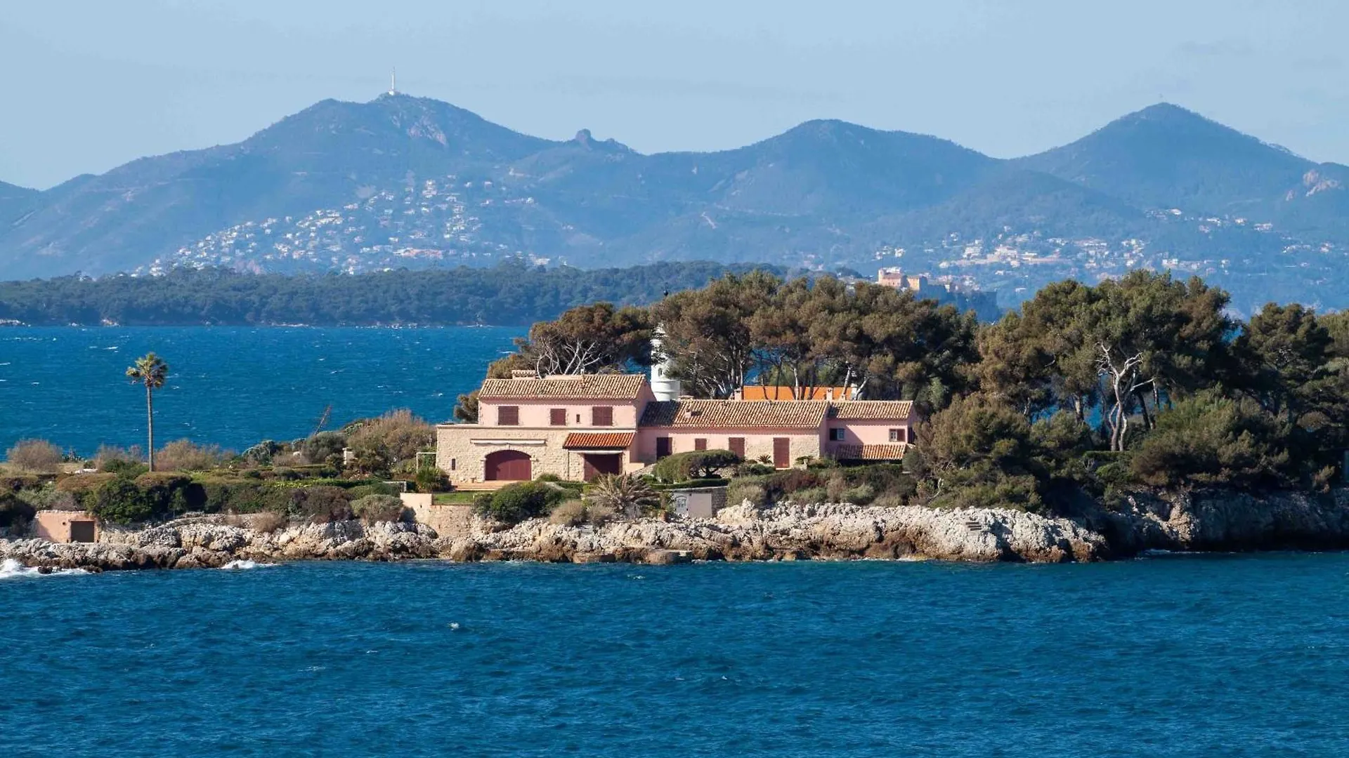 Modern Appartment In The Heart Of Cap D'Antibes France